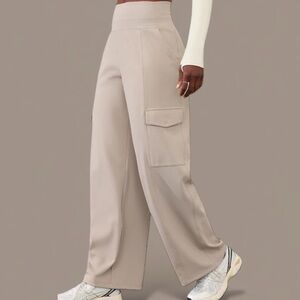 Athleta venice cargo high waisted wide leg workout pants